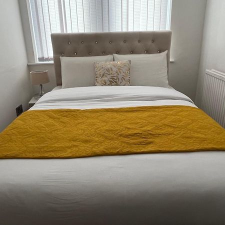 Charming 1 Bedroom Apartment In The Heart Of Manchester Close To Manchester City Centre And Etihad Stadium Екстериор снимка